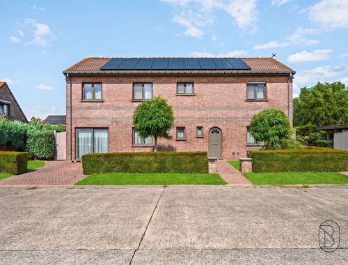                                         Woning te koop in Nazareth, € 745.000
