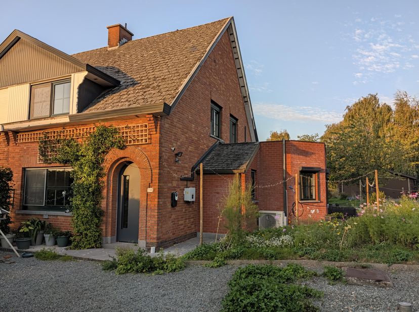 Huis te koop in Geraardsbergse steenweg 215,
                    9860 Balegem