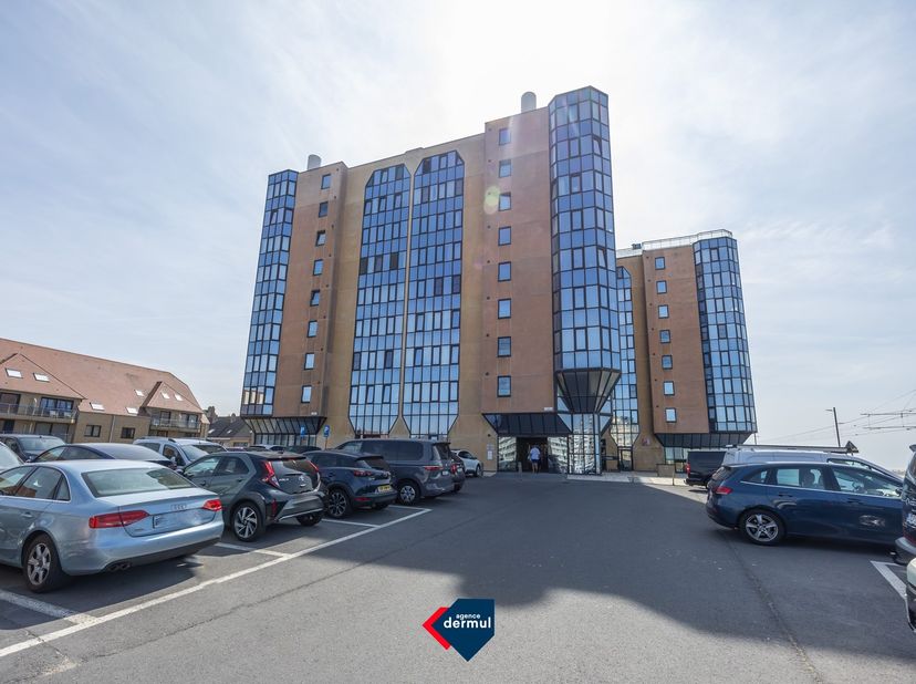 Ontdek dit instapklare en uitstekend onderhouden appartement, gelegen op de eerste verdieping van de residentie Hydro Palace. Hier geniet u elke dag v