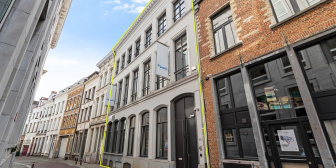 Bien professionnel à louer à Oude Beurs 30, 2000 Antwerpen