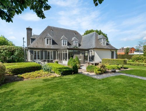                                         Villa te koop in Minderhout, € 995.000
