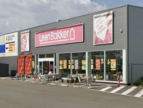                                         Petit magasin à louer à Wilrijk, € 16.917,50
