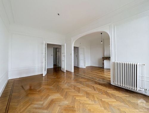                                         Appartement te huur in Brussel, € 1.300
