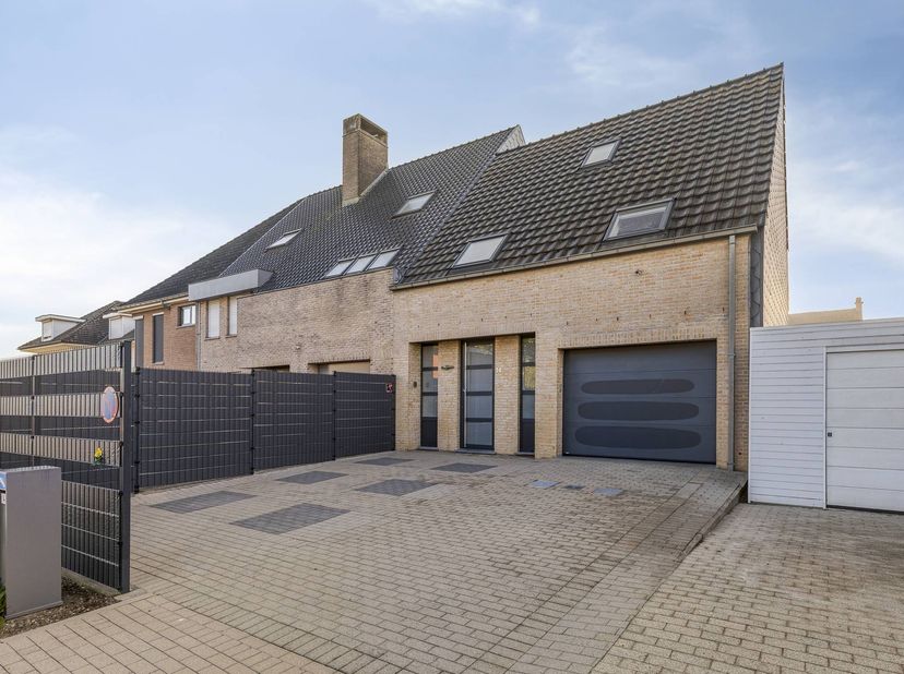 Huis te koop in Berchemweg 14,
                    9700 Oudenaarde