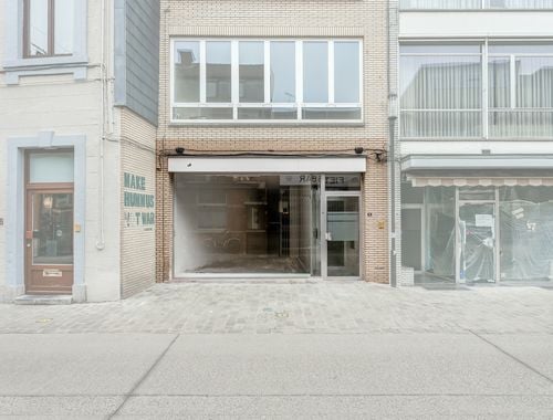                                         Usage mixte à vendre à Hasselt, € 325.000
