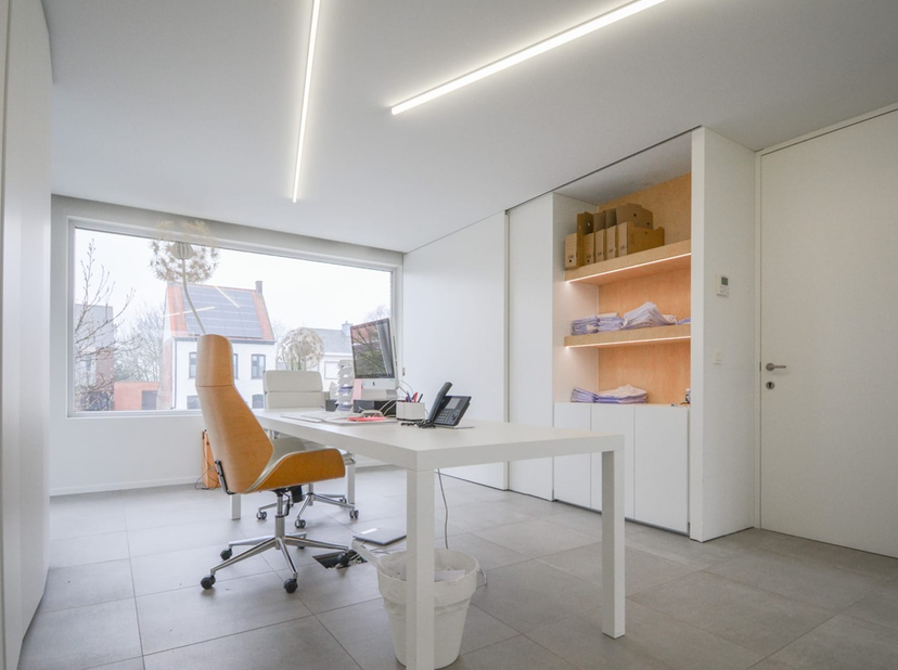 Bedrijfsvastgoed te huur in Bruggestraat 86,
                    8830 Hooglede