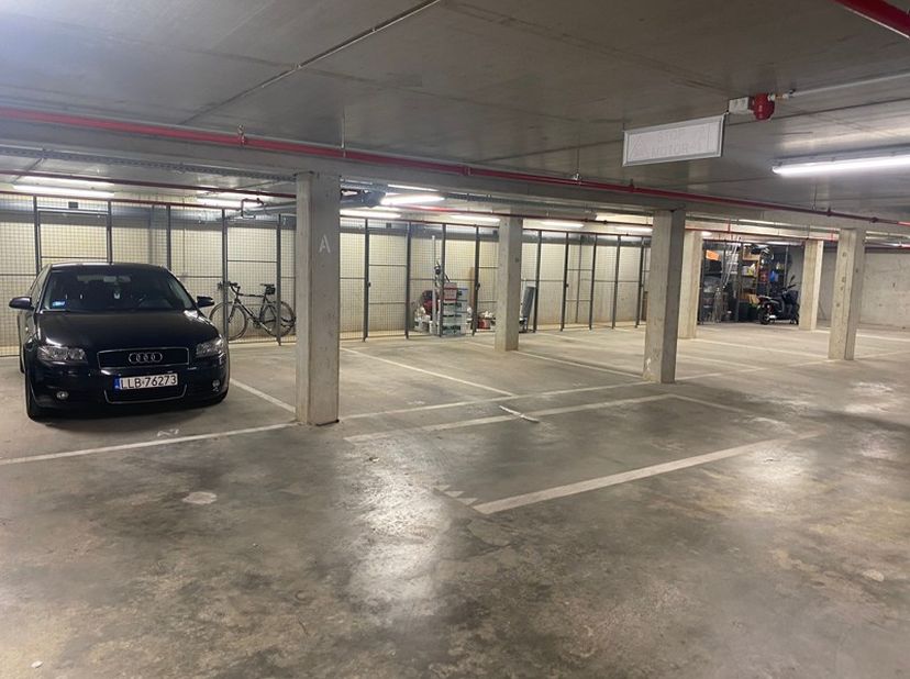 Garage à vendre
                    à 2060 Antwerpen