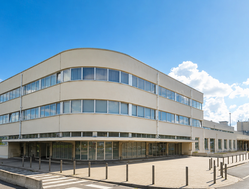                                         Bureaux à louer à Deurne, € 750

