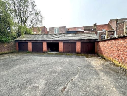                                         Staanplaats te koop in Ieper, € 45.000
