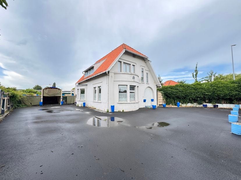 Huis te koop in Oostendsebaan 93,
                    8470 Gistel
