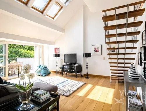                                         Penthouse te huur in Sint-Gillis, € 3.700
