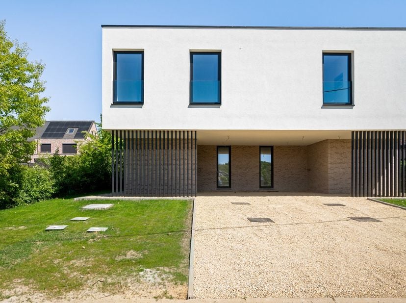 Huis te koop in Veldenstraat 27,
                    2580 Beerzel
