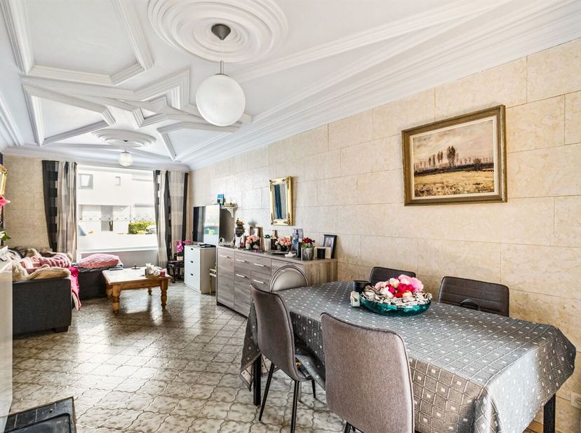 Instapklare woning met tuin en wegenis in Herentals! <br />
De woning dateert van 1969, werd doorheen de jaren gerenoveerd en voldoet aan de hedendaag