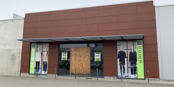 Bedrijfsvastgoed te huur in 3620 Lanaken