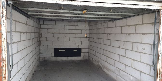Garage te koop in Vinkeveldenplein, 2660 Hoboken