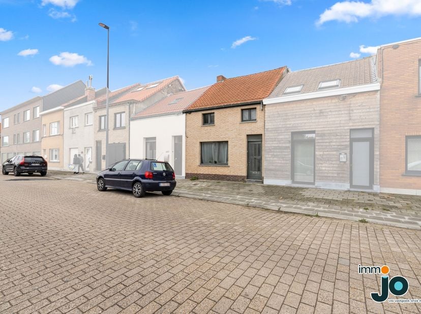 Bienvenue à Mariakerke, le quartier côtier animé d'Ostende où vie et détente vont de pair. Cette charmante maison, dotée de deux chambres spacieuses,