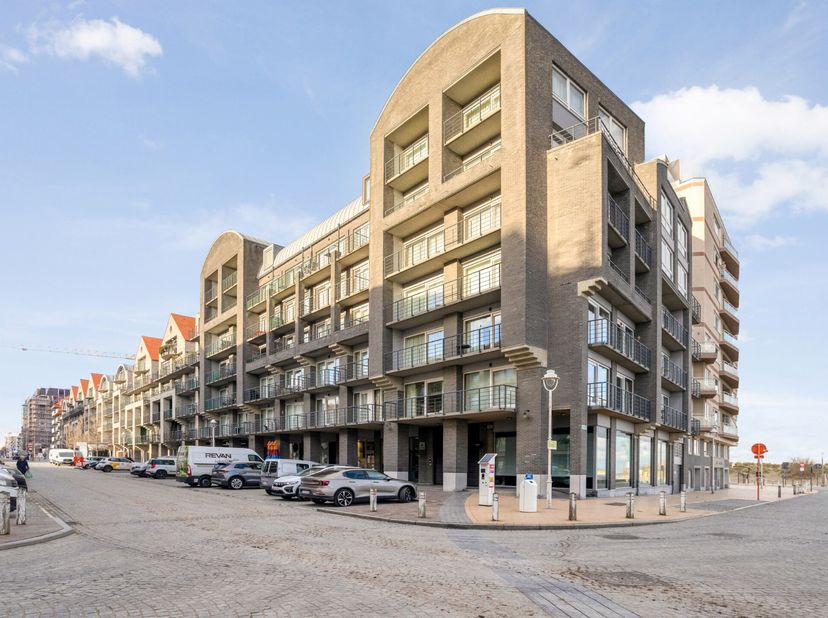 Appartement confortable avec 1 chambre, au 2ème étage de la résidence Whitby (Lighthouse Promenade). Situé à quelques pas du port, de la digue et de t
