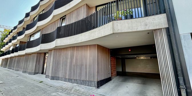 Garage à louer à Meensesteenweg 1 boîte 1, 8500 Kortrijk