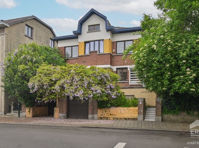 [[ CE BIEN PARTICIPE À LA JOURNÉE MAISONS OUVERTES ERA LE 13/6 DE 14:30 À 15:30 ]] Villa 4 chambres + terrasse + 2 garages  ForestERA CHATELAIN vous p