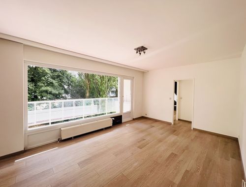                                        Appartement te huur in Oudergem, € 1.050

