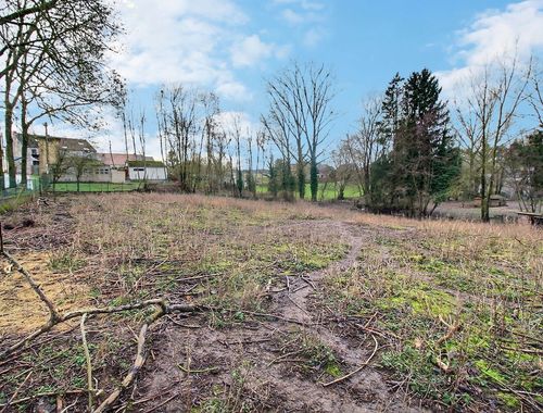                                         Terrain à bâtir à vendre à Mettet, € 49.000
