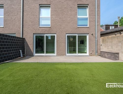                                         Gelijkvloers app. te koop in Bredene, € 335.000
