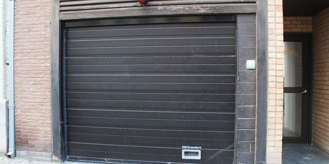Garage te huur in Torhoutsesteenweg 30, 8400 Oostende