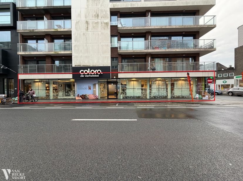 Bedrijfsvastgoed te huur in Nieuwpoortsesteenweg 499,
                    8400 Oostende
