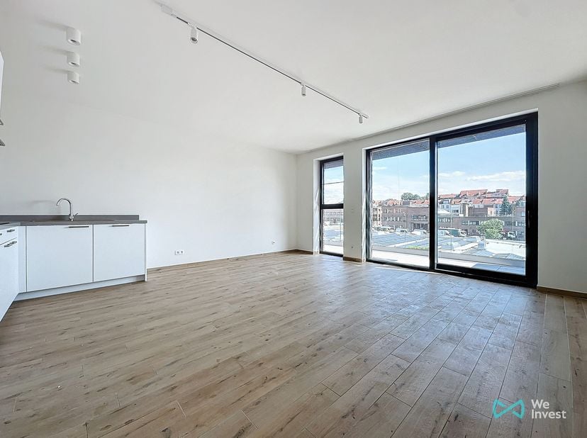 Mail : dries.v@weinvest.be TEL : 0471 682 737.<br />
We Invest vous propose en exclusivité ce studio moderne de 44m² situé dans l'immeuble neuf au-des