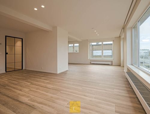                                         Appartement à louer à Sint-Michiels, € 925
