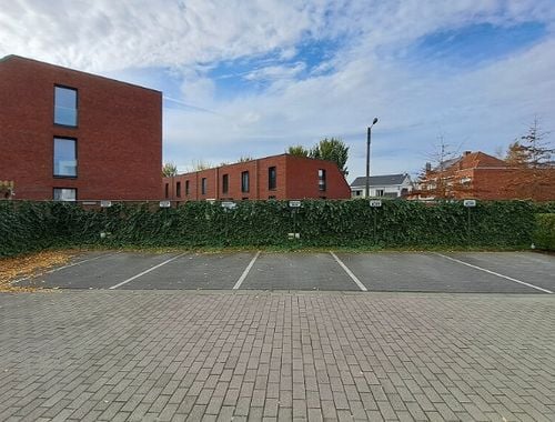                                         Place de stationnement à vendre à Sint-Michiels, € 9.450
