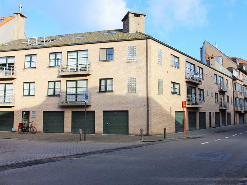 Garage te huur in Van Maerlantstraat 74,
                    8370 Blankenberge