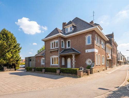                                         Burelencomplex te koop in Mechelen-aan-de-Maas, € 482.500
