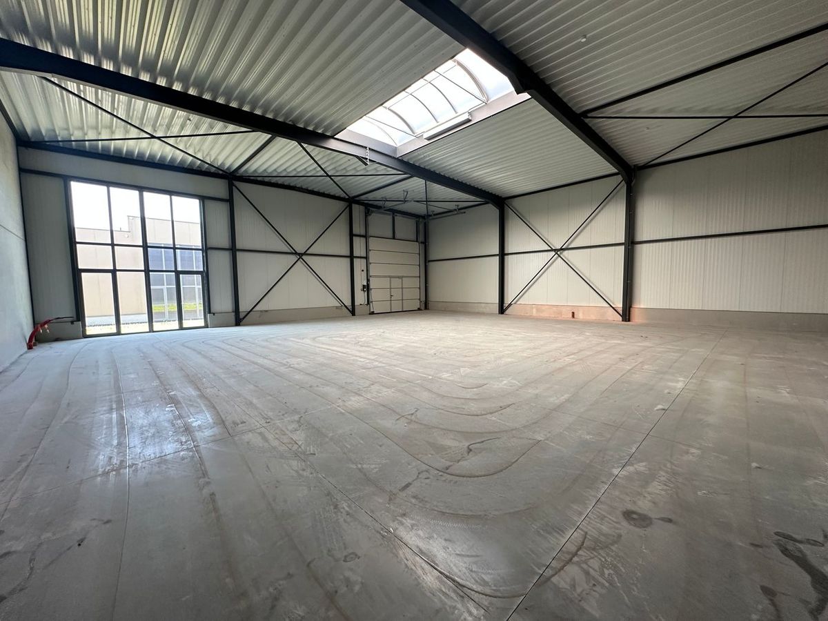 Bedrijfsgebouw te koop