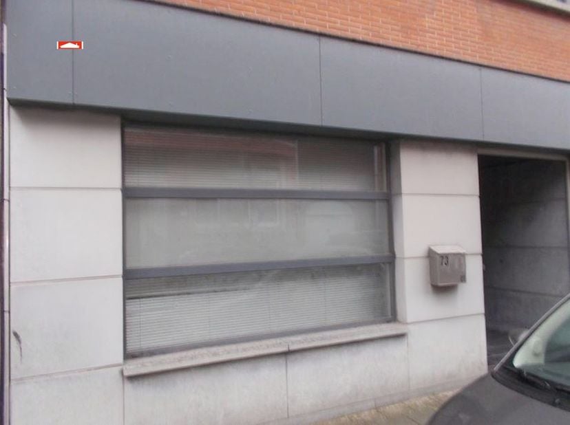 Bien professionnel à louer
                    à 8930 Menen