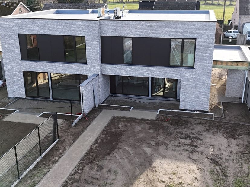 Maison à vendre
                    à 3510 Kermt
