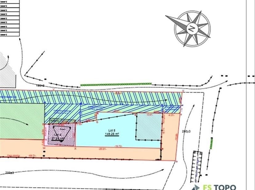 Te koop: 2 garages en een extra deel grond te Dendermonde<br />
Ontdek deze functionele en goed bereikbare garages te Dendermonde, ideaal voor verhuur