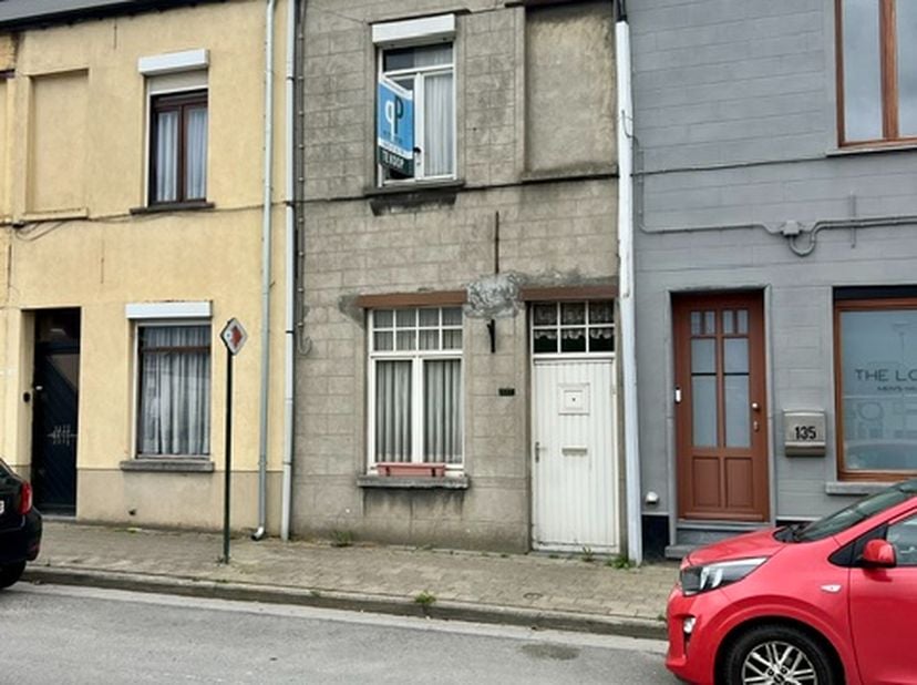 Huis te koop in Godveerdegemstraat 137,
                    9620 Zottegem