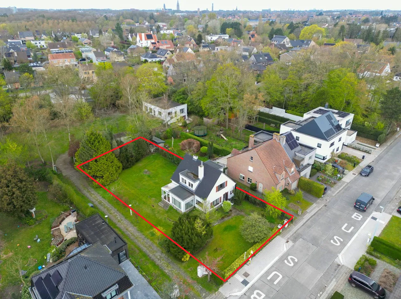 Huis te koop in Leenhof 32,
                    8310 Assebroek