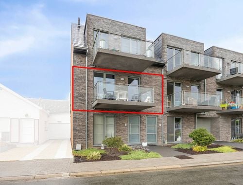                                         Appartement te koop in Meerbeke, € 220.000
