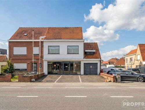                                         Bien commercial avec habitation à vendre à Kuurne, € 425.000

