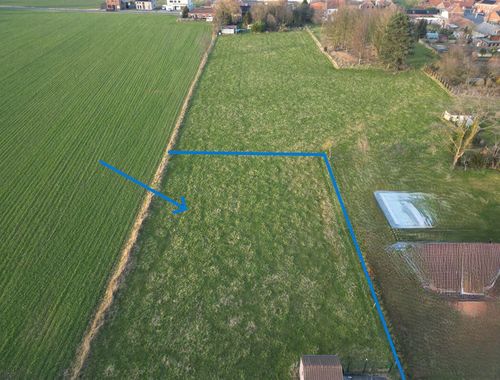                                         Bouwgrond te koop in Sirault, € 140.000
