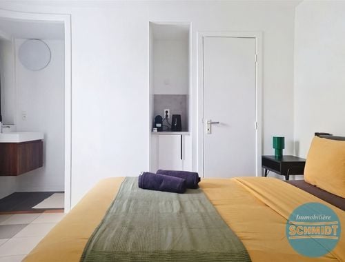                                         Studio avec coin lit à louer à Etterbeek, € 500
