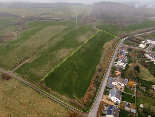                                         Grond te koop in Saint-Mard, € 200.000
