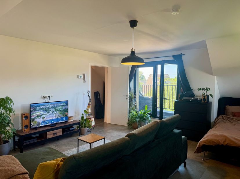 Gezellige nieuwbouwstudio te huur op wandelafstand van het centrum van Lier!<br />
Ligging<br />
Deze charmante studio is rustig gelegen, op wandela