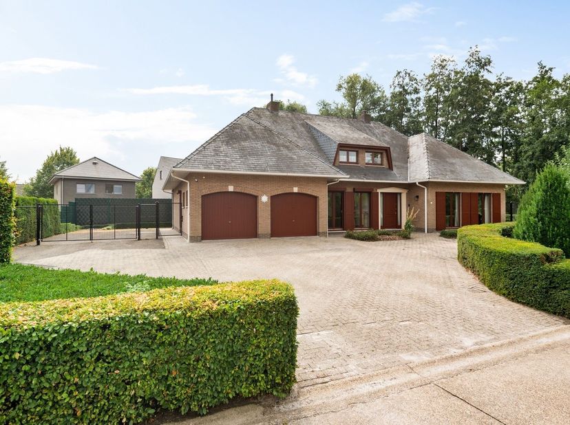 Maison à vendre à Antwerpseweg  199,
                    2340 Vlimmeren