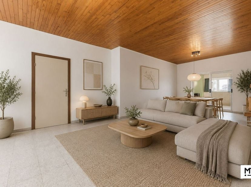 Op slechts 10 minuten van het centrum van Ieper en in de nabijheid van Langemark bevindt zich deze te renoveren woning, gelegen in het landelijke Biks