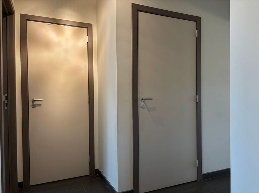 Appartement spacieux et meublé avec jardin dans un endroit central à Lier<br />
Au Maasfortbaan 144 à Lier, vous trouverez cet appartement soigné et p