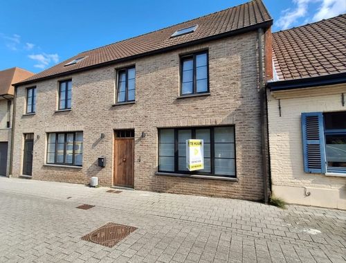                                         Maison à louer à Ruiselede, € 950
