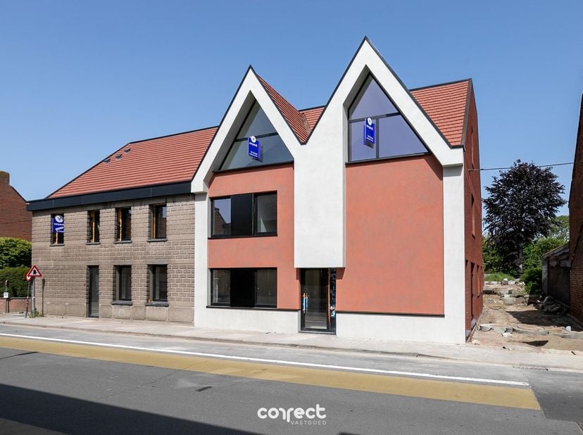 Appartement te koop
                    in 8480 Eernegem